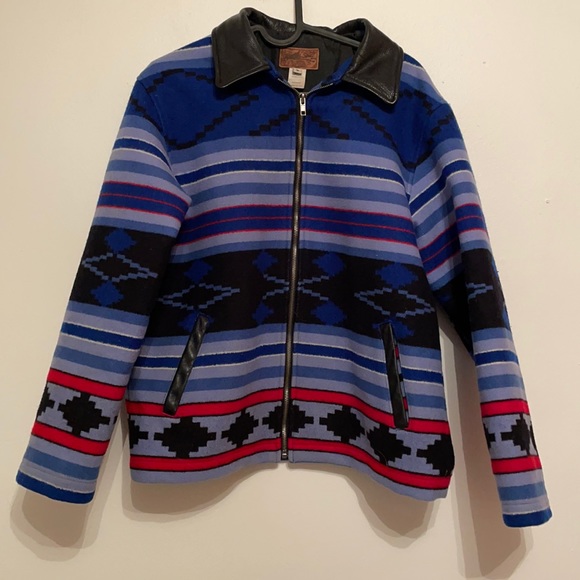 Pendleton Jackets & Blazers - Vintage classic Pendleton Aztec Zip Up with leather details